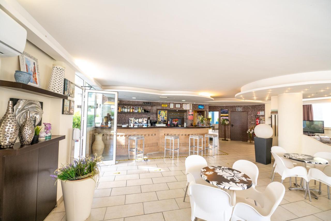 Di Matteo Hotel Roseto Degli Abruzzi Extérieur photo