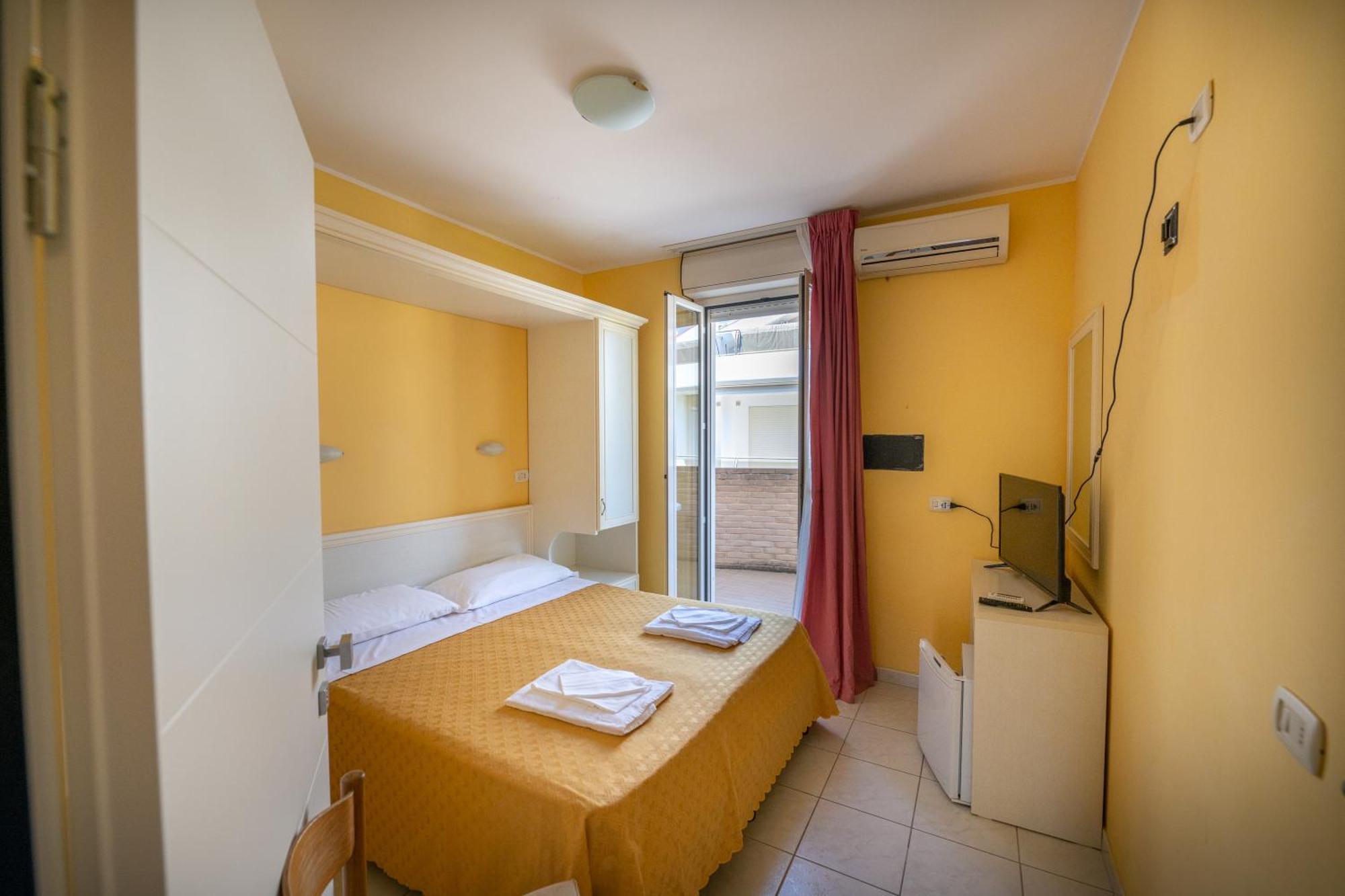 Di Matteo Hotel Roseto Degli Abruzzi Extérieur photo